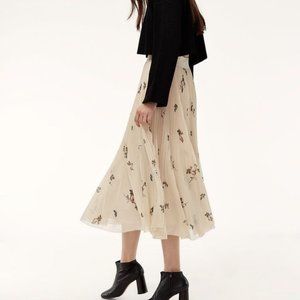 IN SEARCH OF: Aritzia Wilfred Terre (Twirl) Skirt